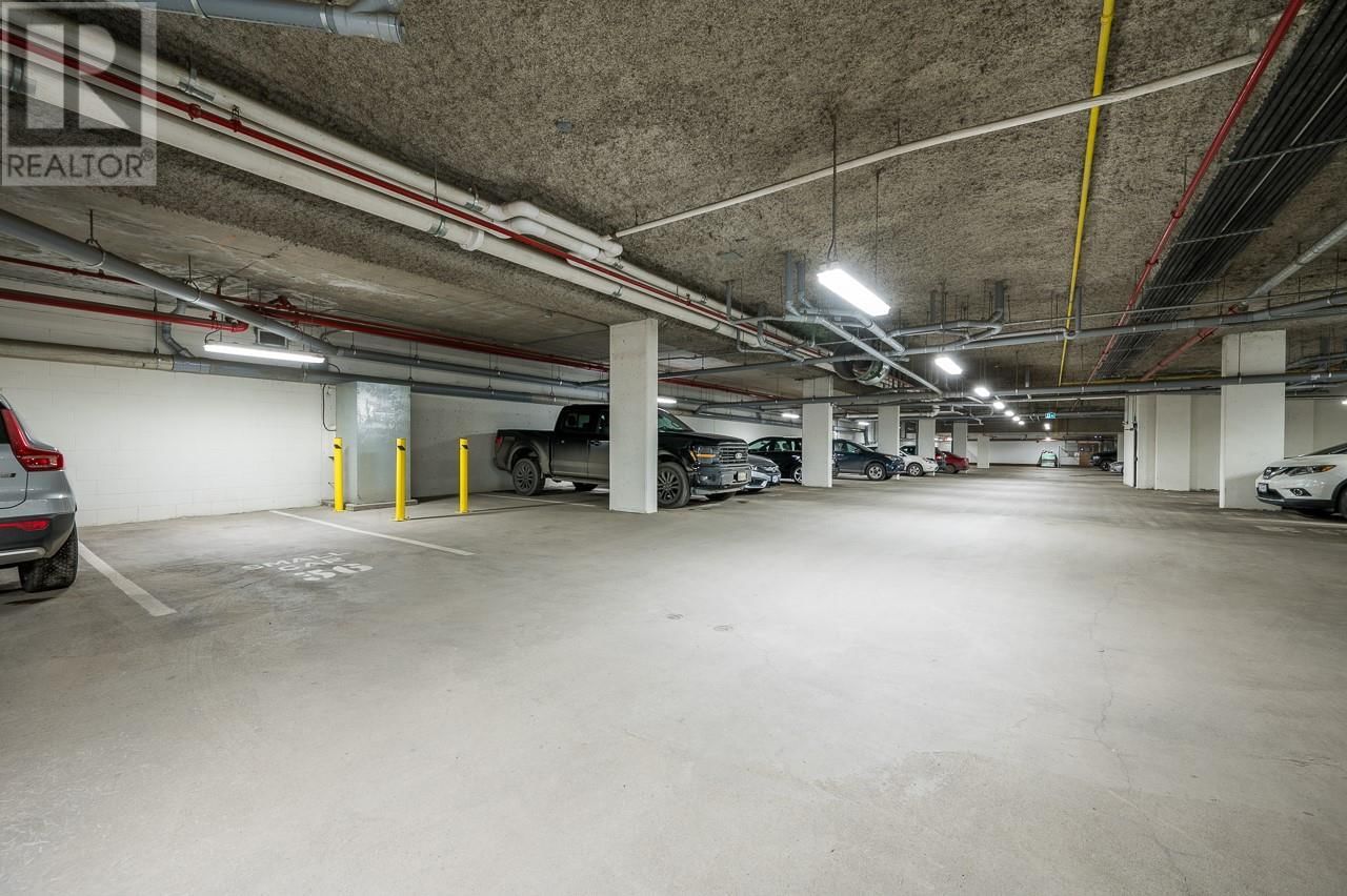 209 - 885 UNIVERSITY DRIVE Image 16