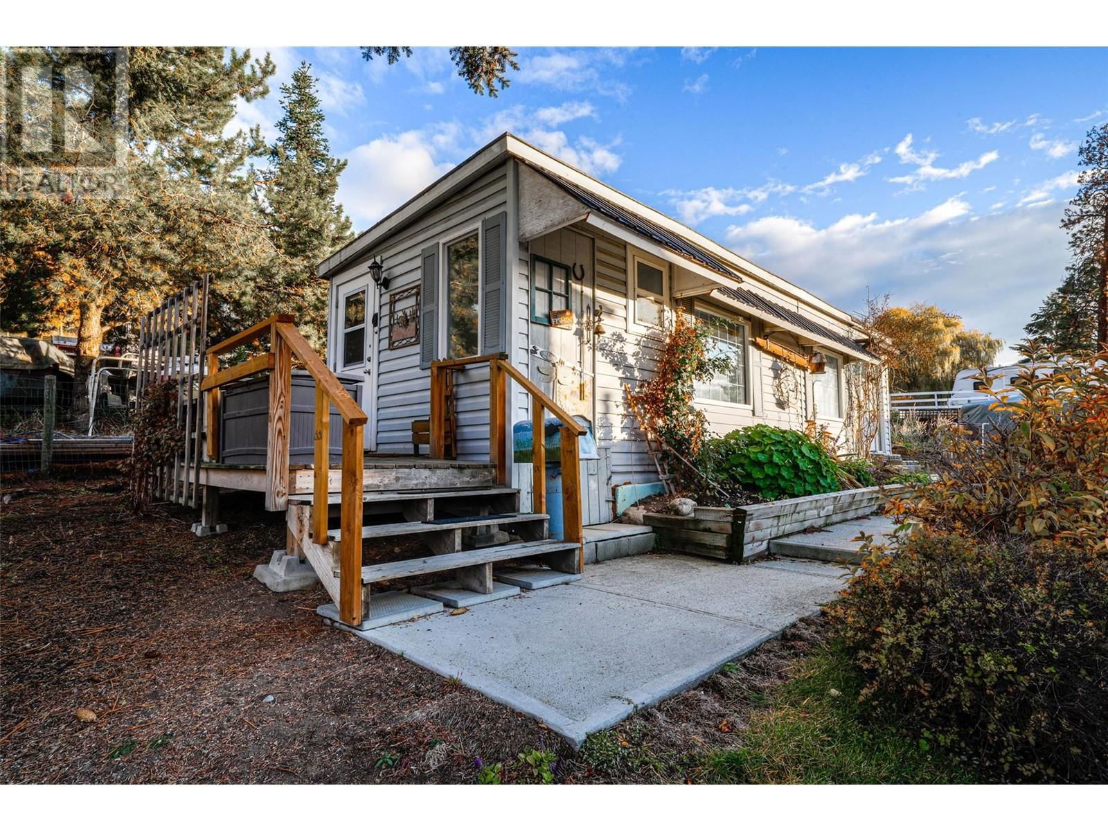 13071 TREWHITT ROAD EAST Image 15