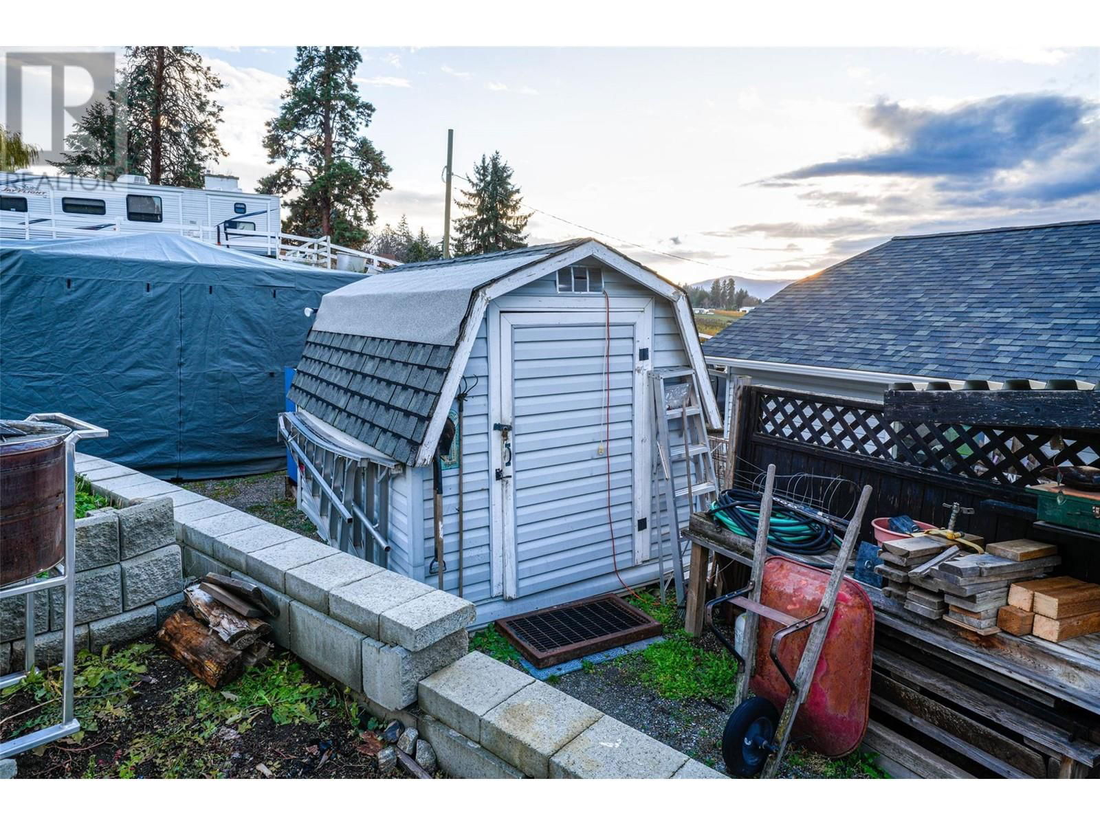 13071 TREWHITT ROAD EAST Image 18