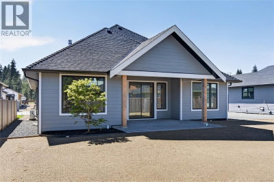758 Sitka Street | Campbell River British Columbia | Slide Image Four