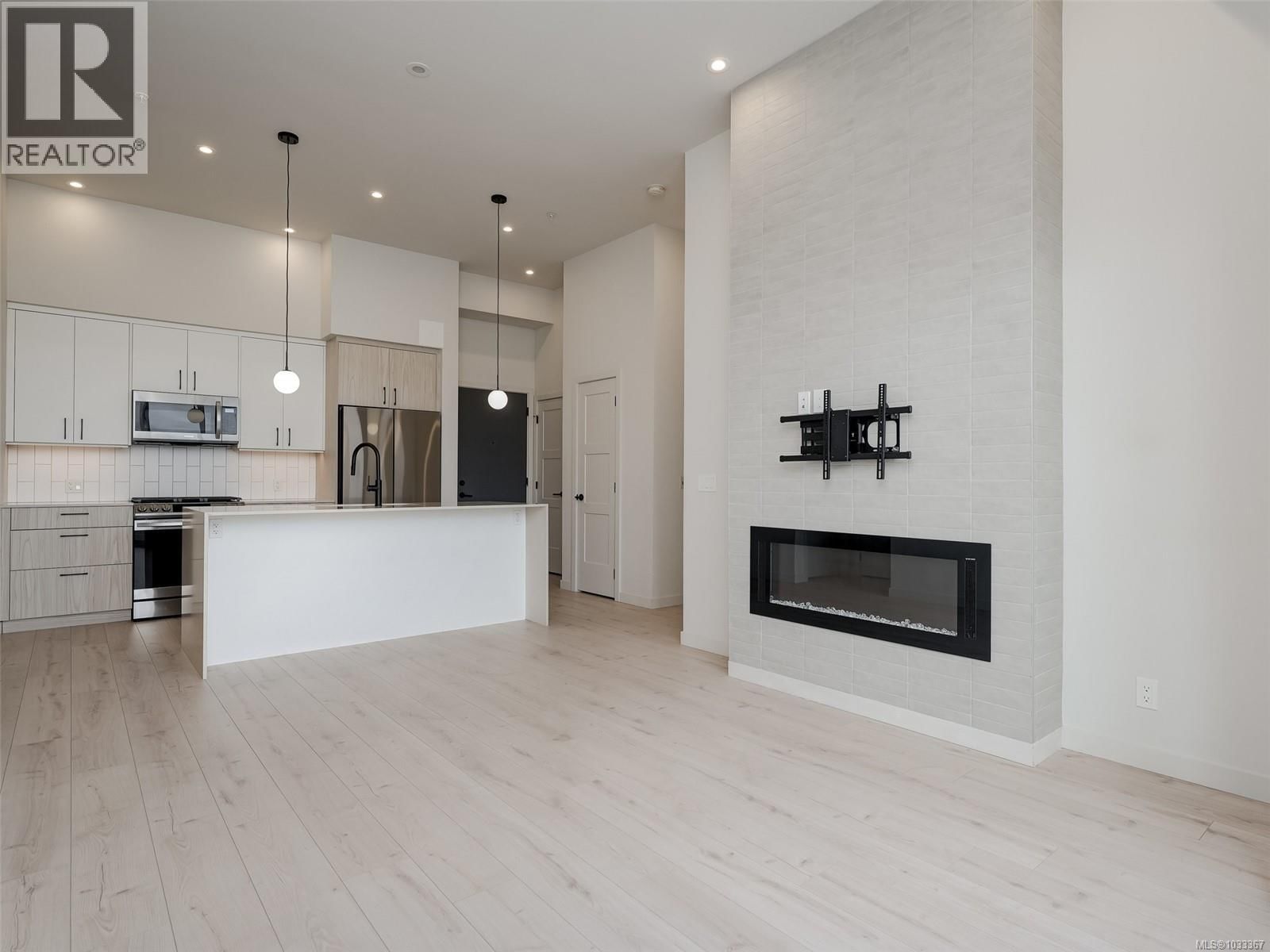 607 958 Pharoah Mews property photo