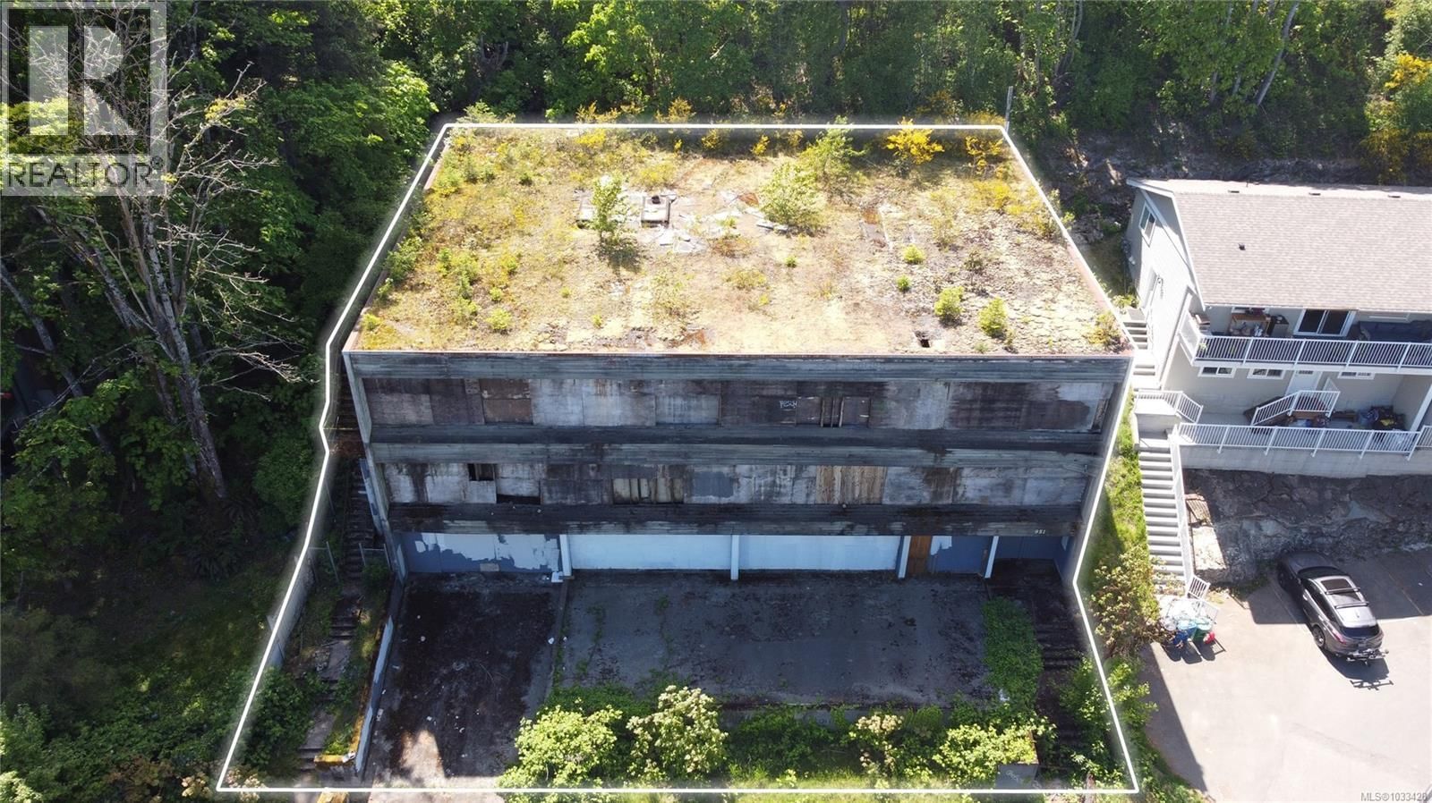 951 Haliburton Street property photo