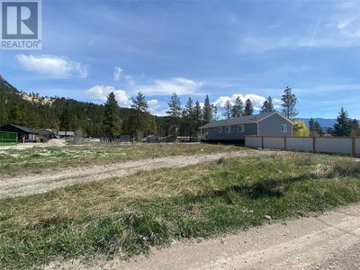 Image #1 of Commercial for Sale at Mountain View, Canal Flats, British Columbia