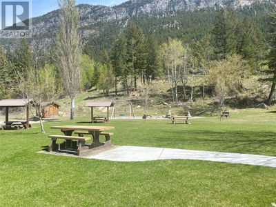 Image #1 of Commercial for Sale at Mountain View, Canal Flats, British Columbia