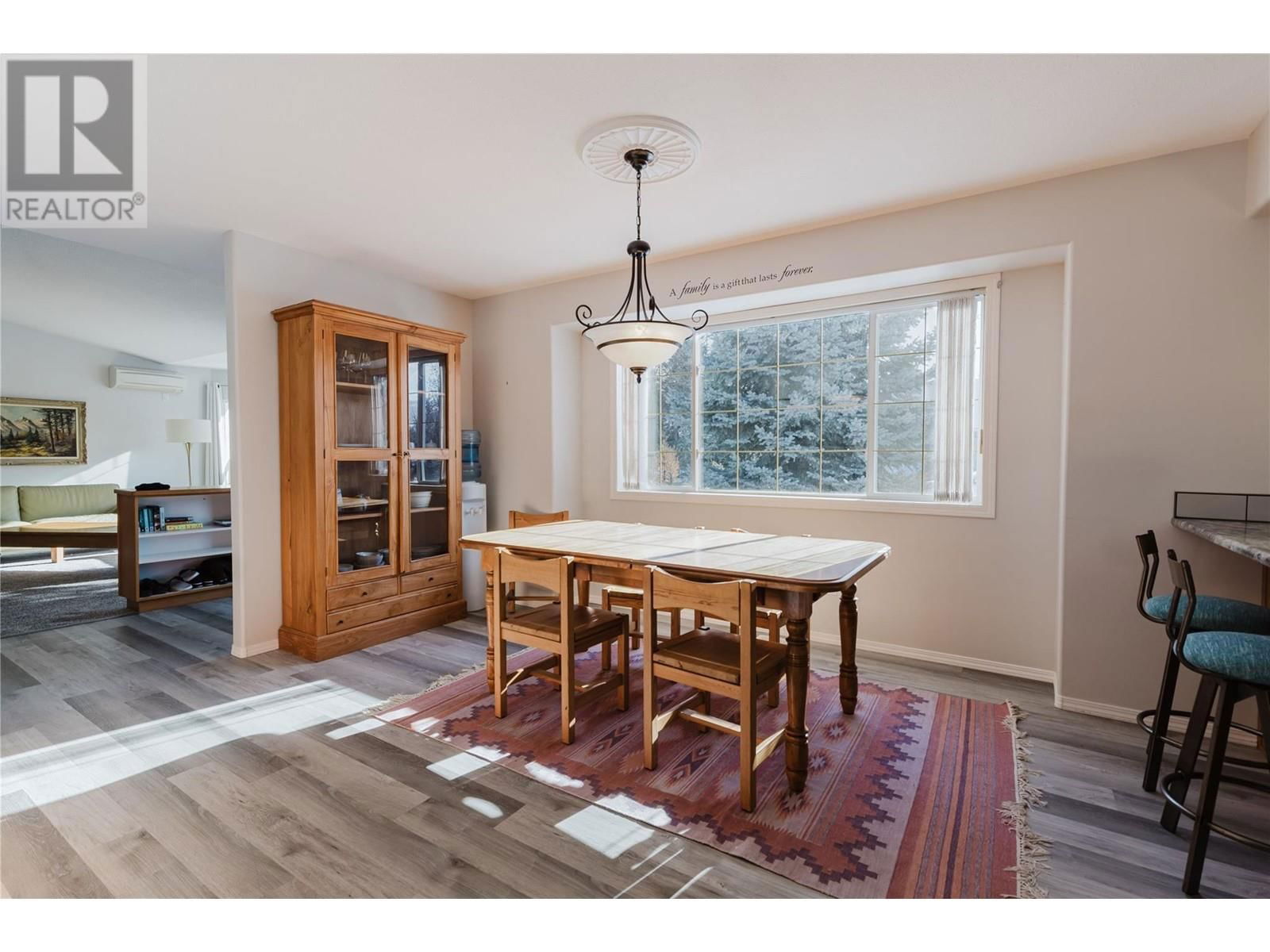 367 ORIOLE WAY Image 11