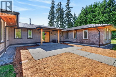 4287,4289 Marsden Road | Courtenay British Columbia | Slide Image Four