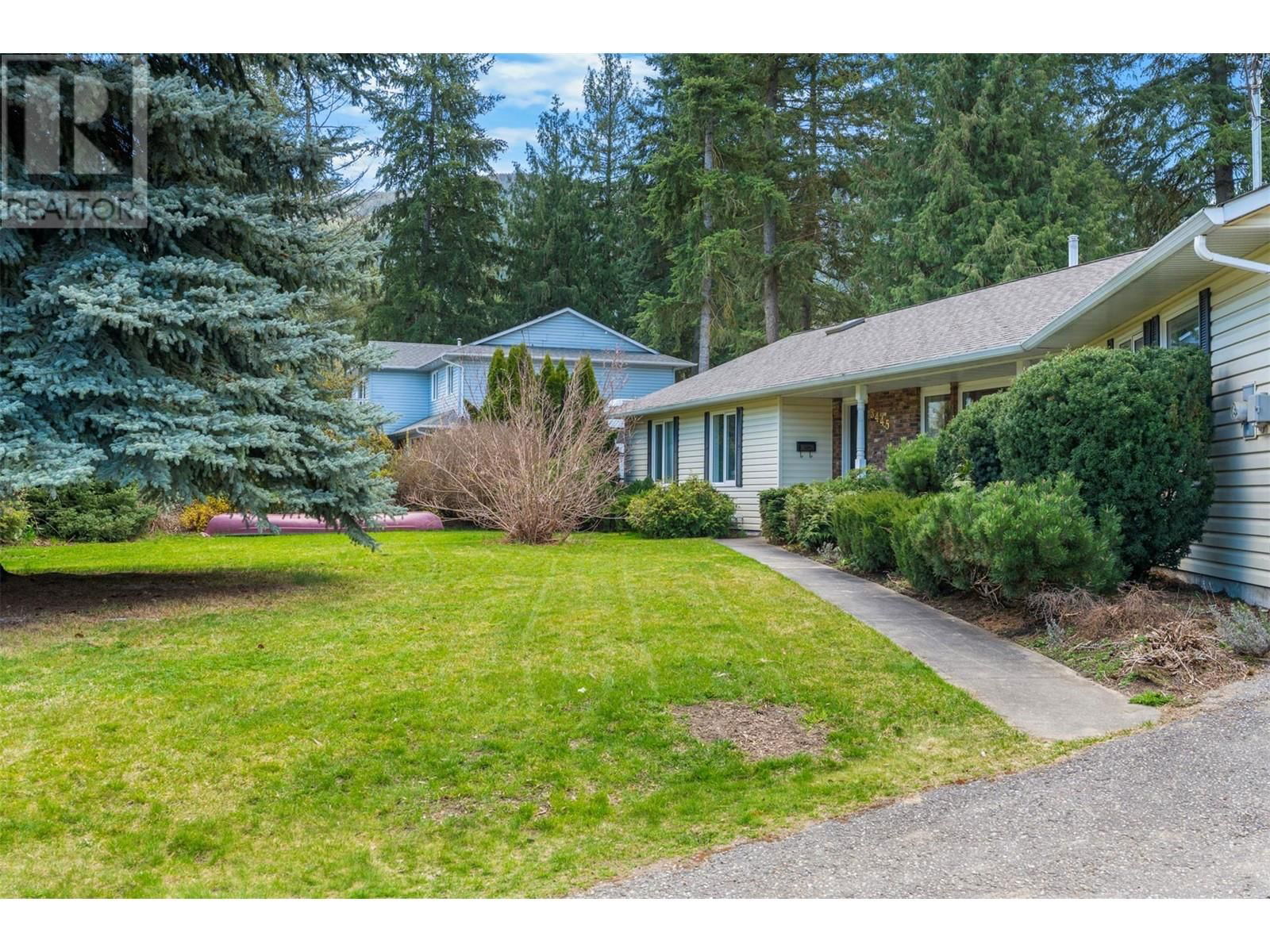 3445 SIDNEY CRESCENT Image 3