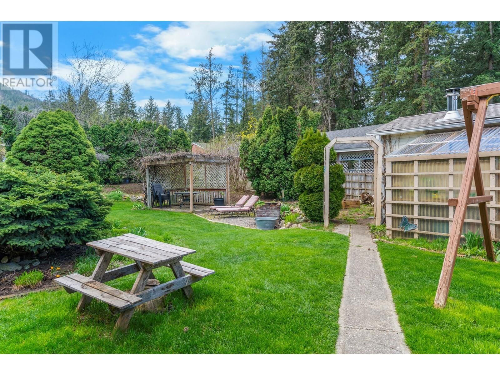 3445 SIDNEY CRESCENT Image 44