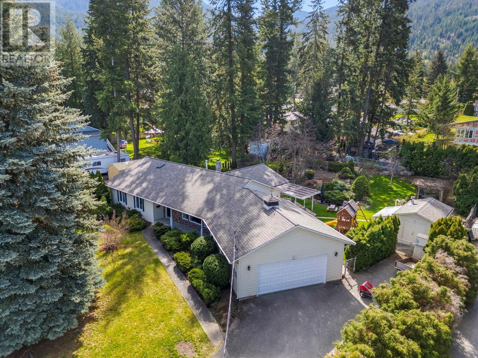 3445 SIDNEY CRESCENT Image 46