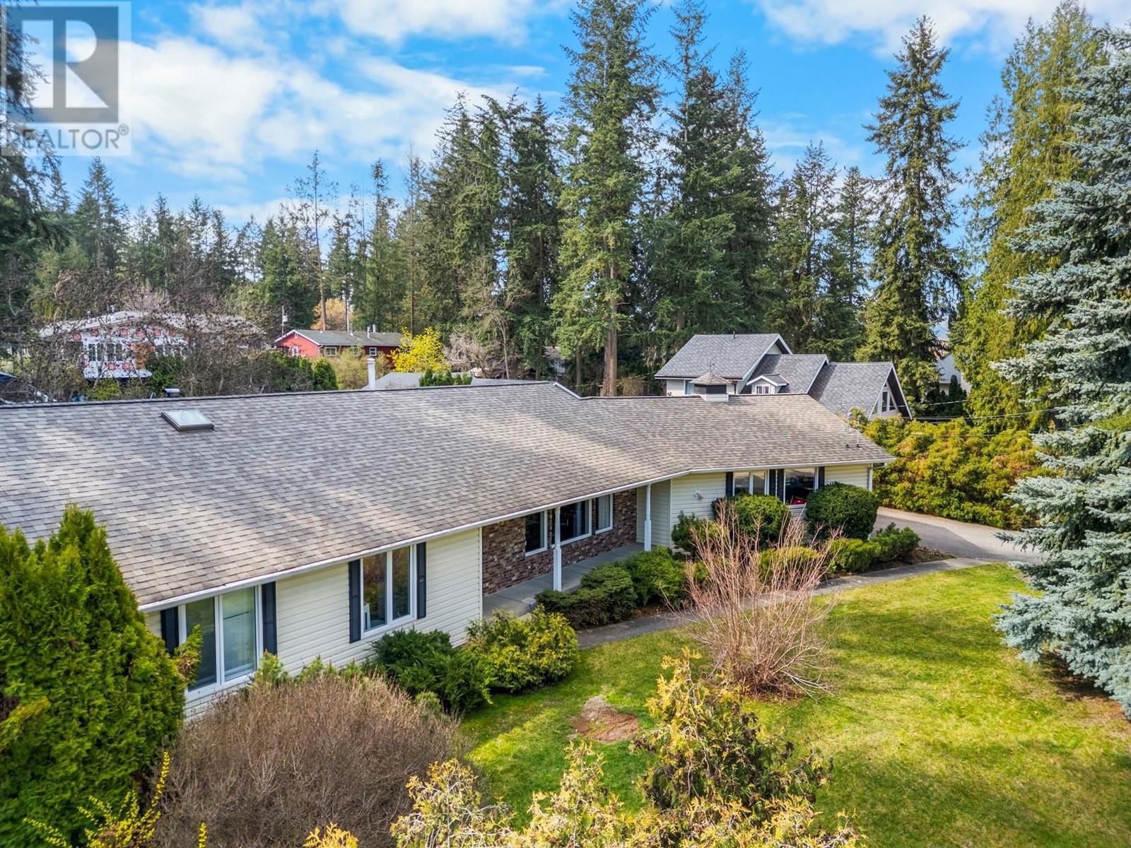 3445 SIDNEY CRESCENT Image 47