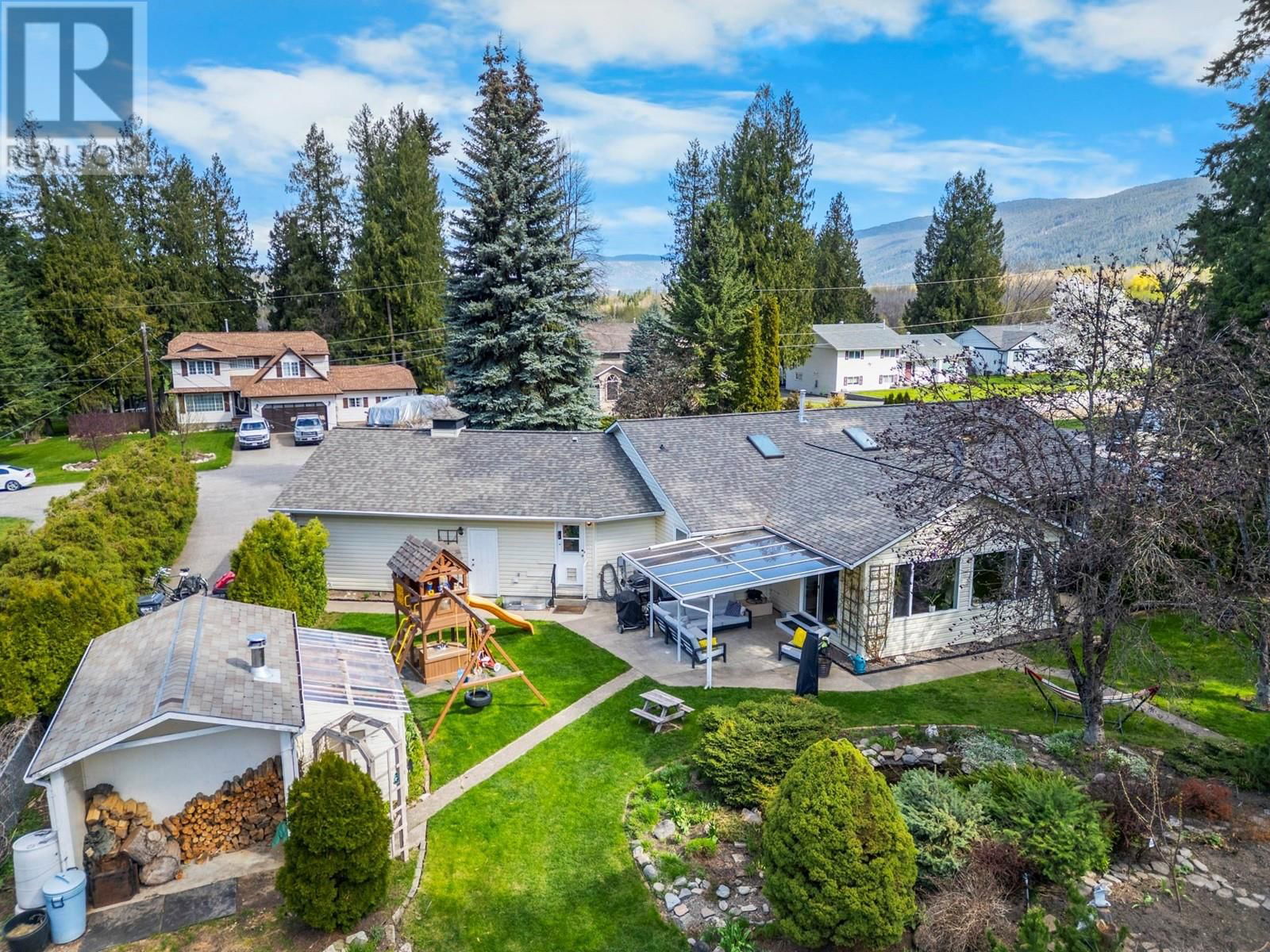 3445 SIDNEY CRESCENT Image 50