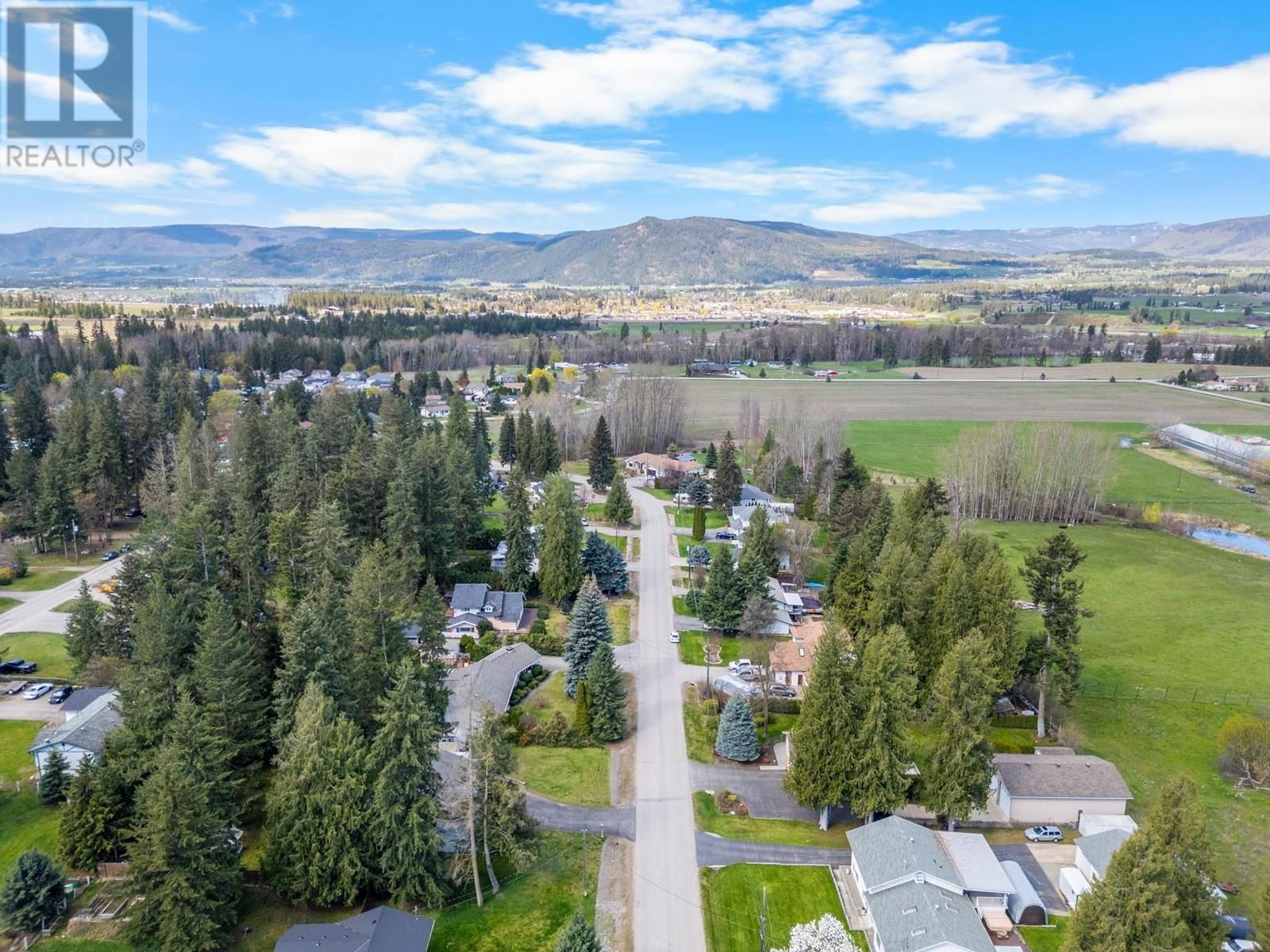 3445 SIDNEY CRESCENT Image 52