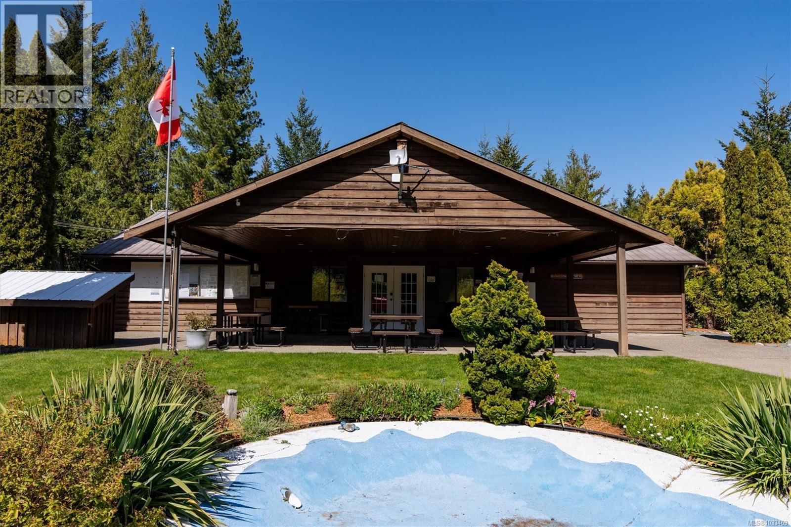E14 2650 Turnbull Road property photo
