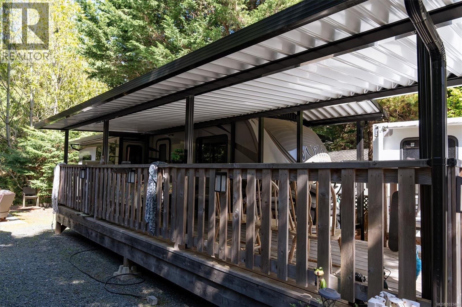 E14 2650 Turnbull Road property photo