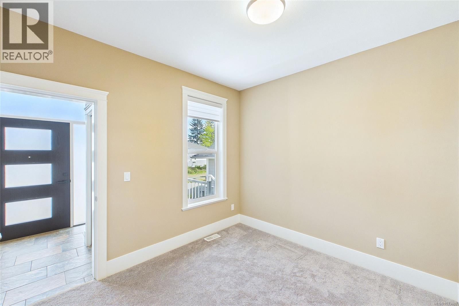 5751 Linyard Road property photo