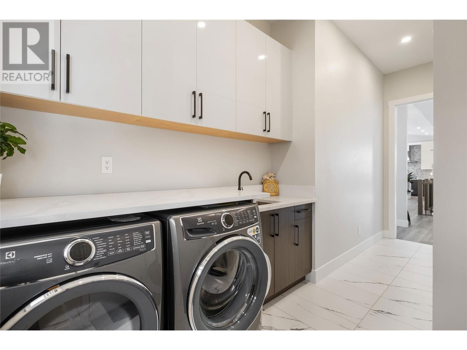 869 CARNOUSTIE DRIVE Image 15