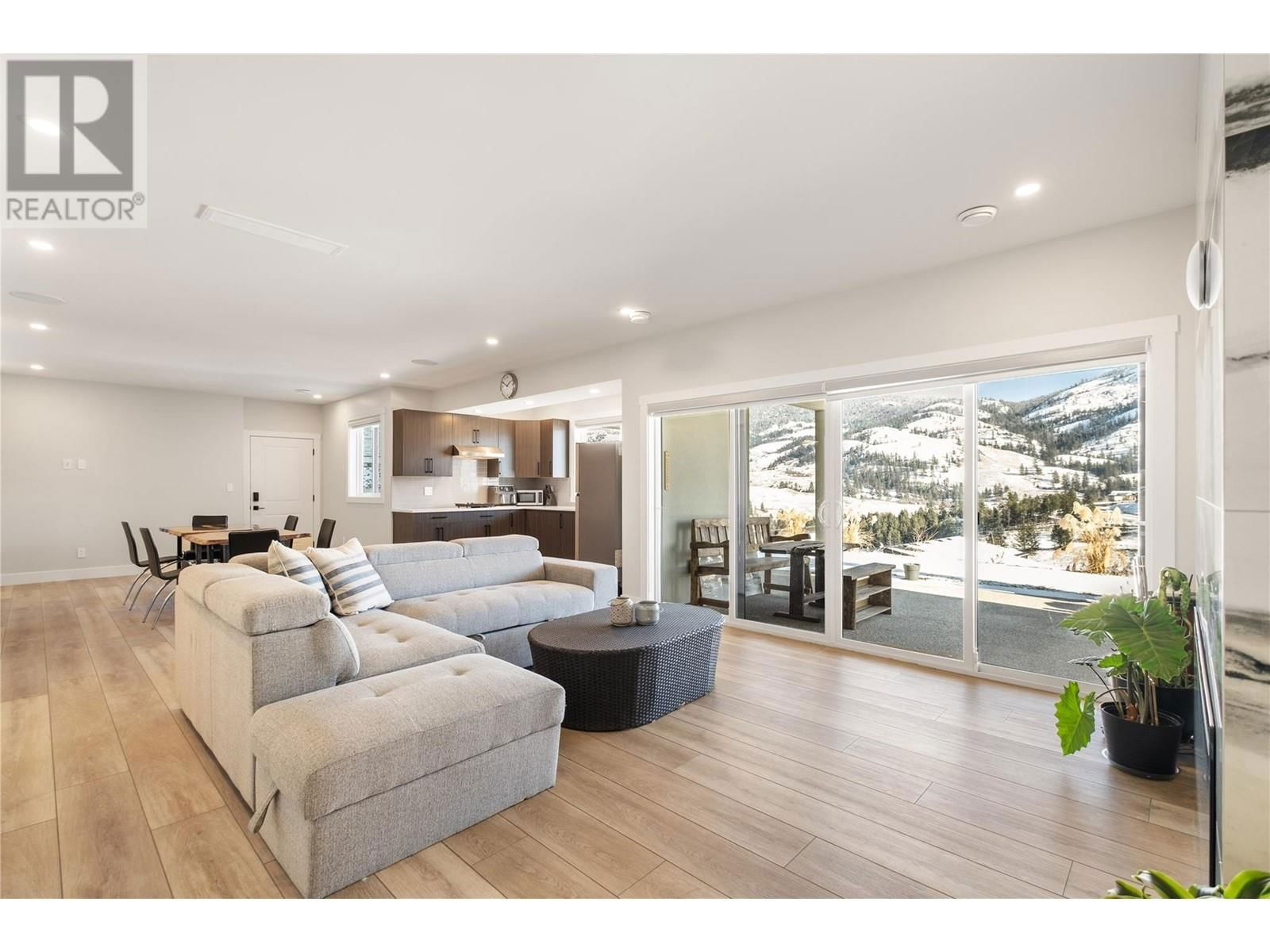 869 CARNOUSTIE DRIVE Image 17