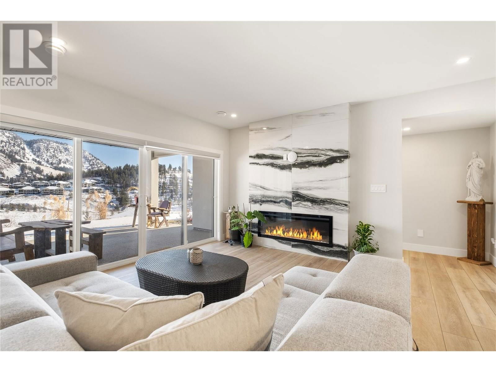 869 CARNOUSTIE DRIVE Image 18