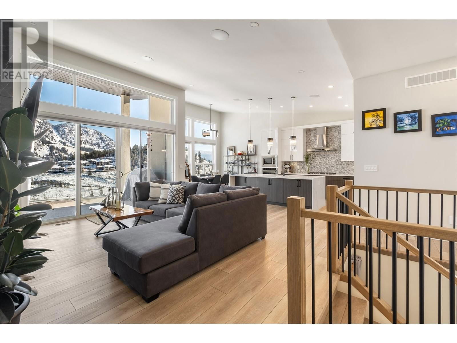 869 CARNOUSTIE DRIVE Image 8