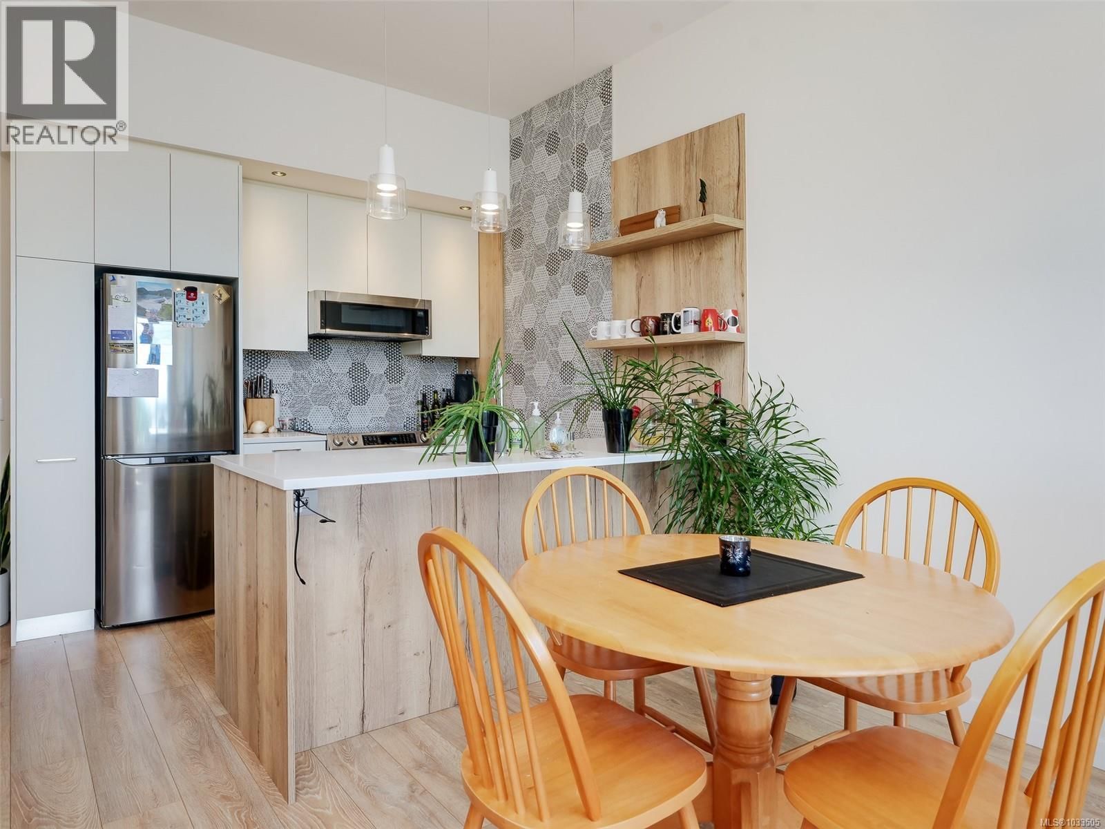 404 1588 North Dairy Road property photo
