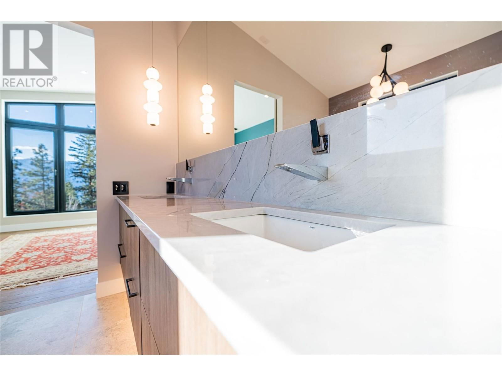 10138 BEACON HILL DRIVE Image 35