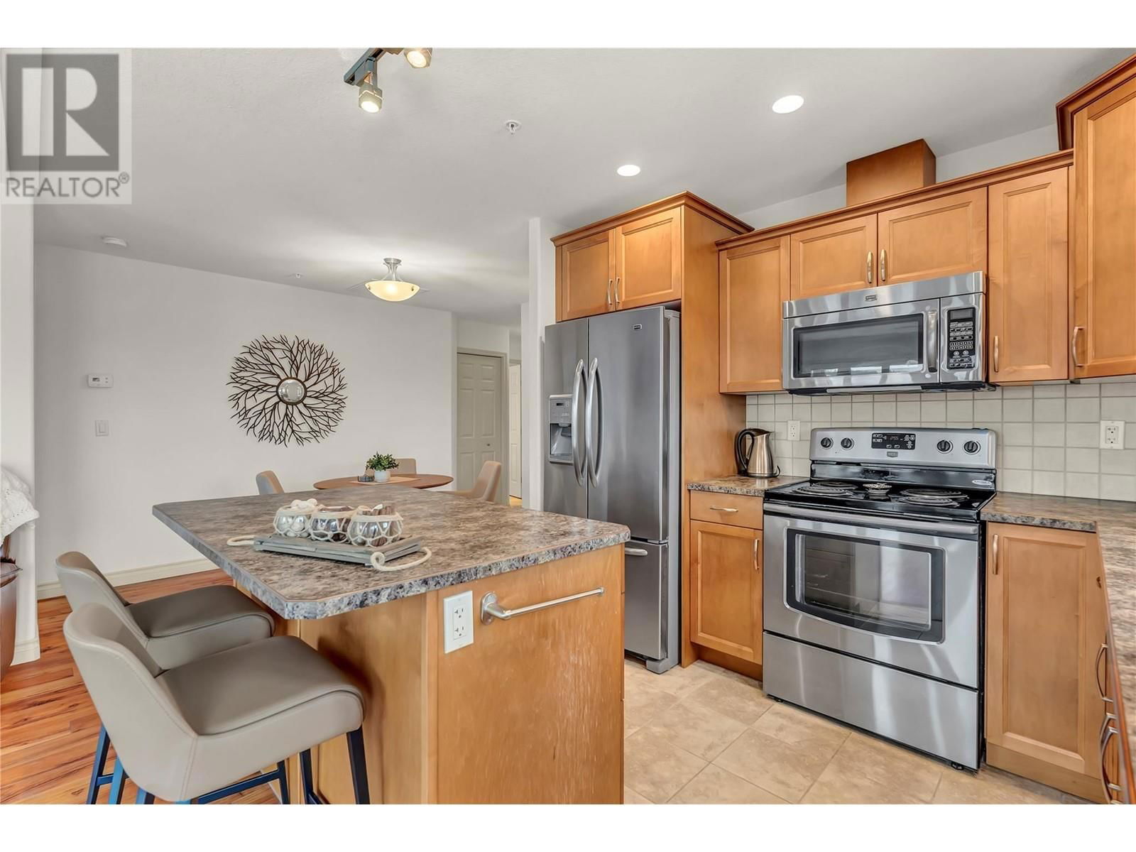506 - 2113 ATKINSON STREET Image 3