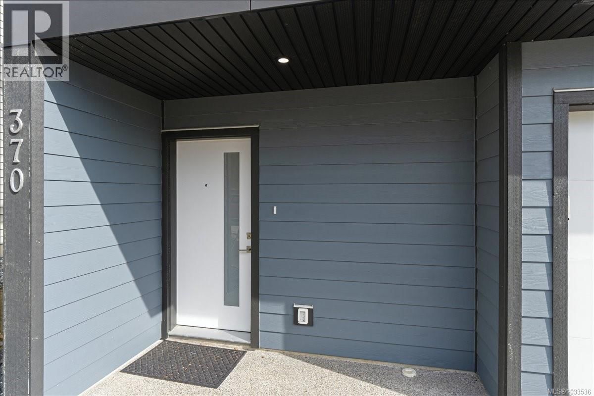 370 Avaani Way property photo