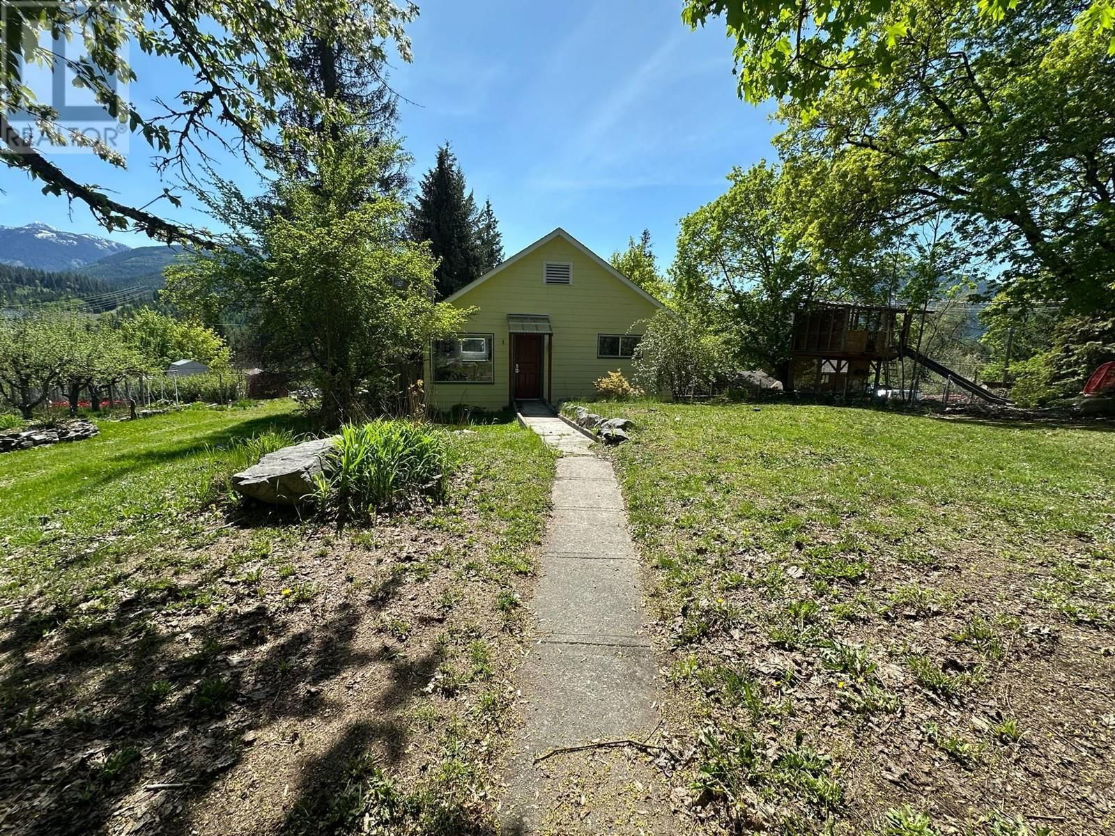 Listing Image 0