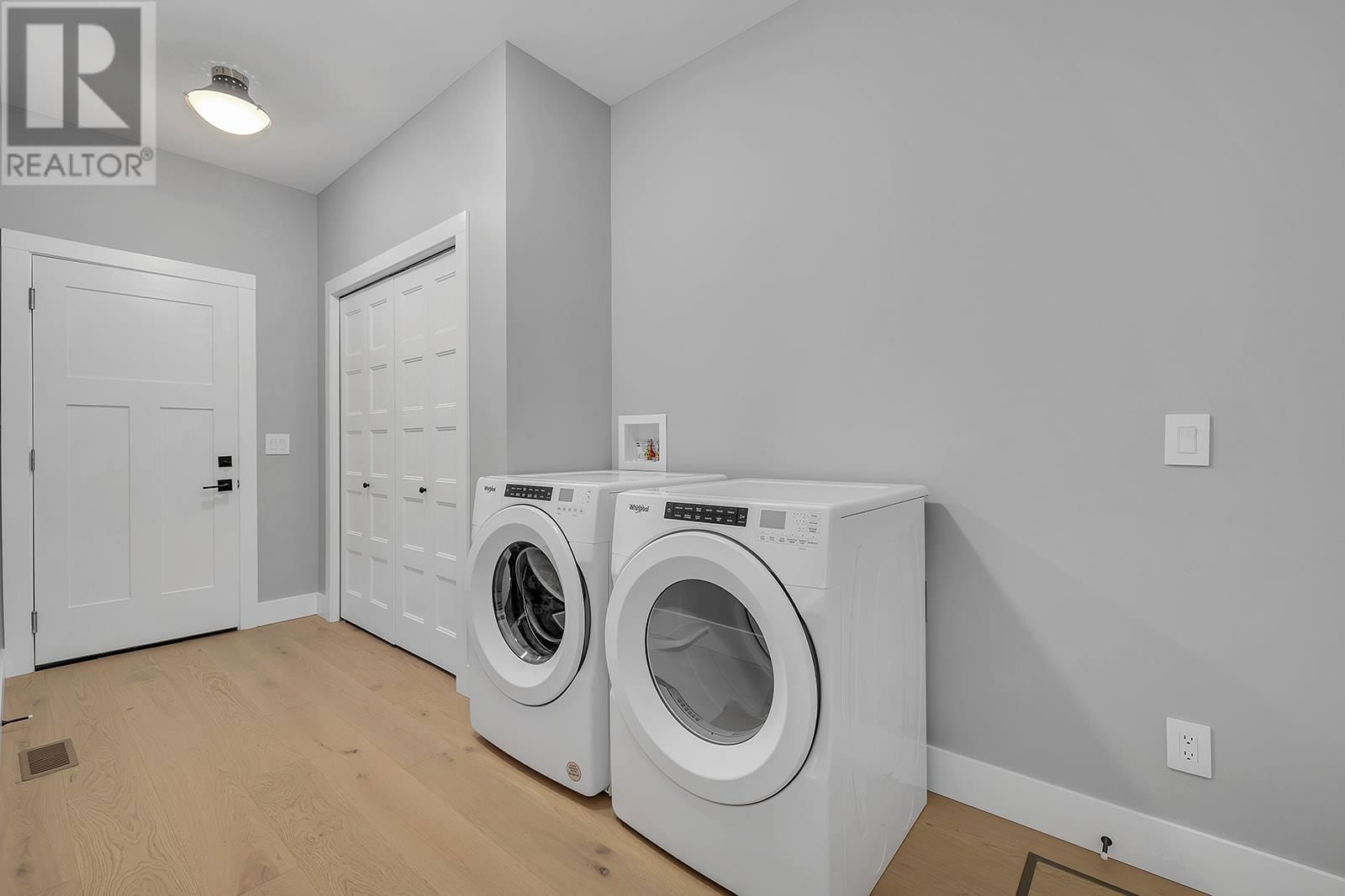3755 ST. JAMES DRIVE Image 18