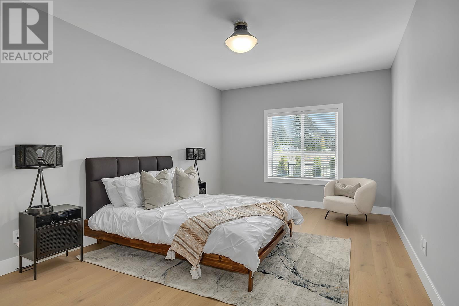 3755 ST. JAMES DRIVE Image 20