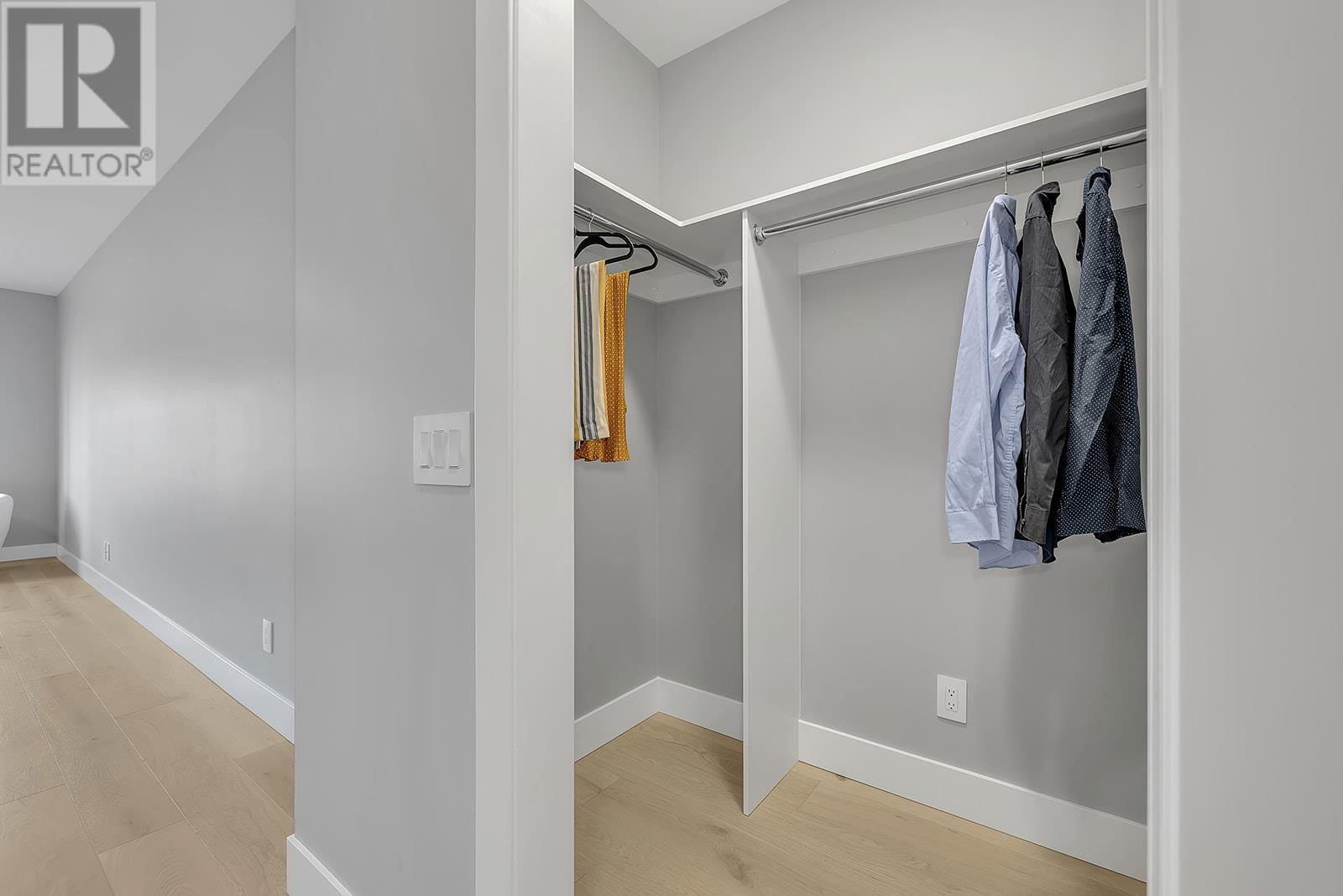 3755 ST. JAMES DRIVE Image 23