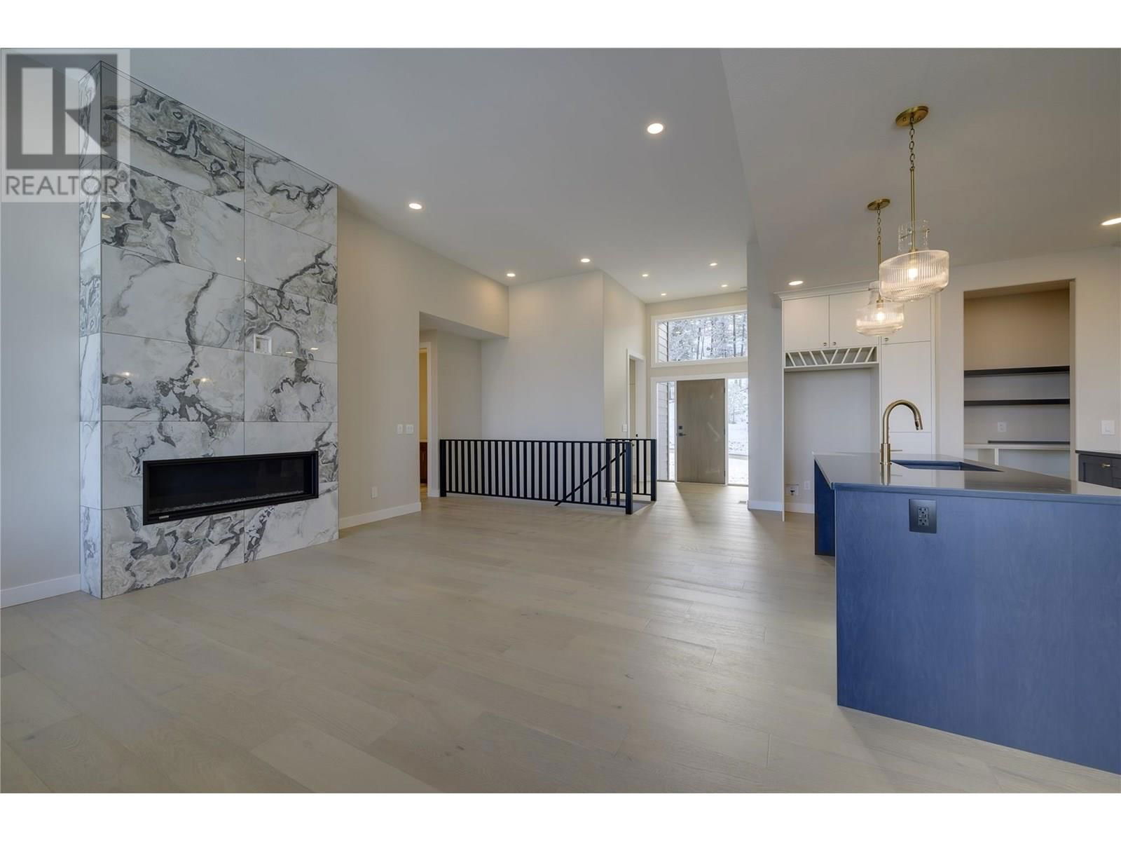 2138 LINFIELD DRIVE Image 11