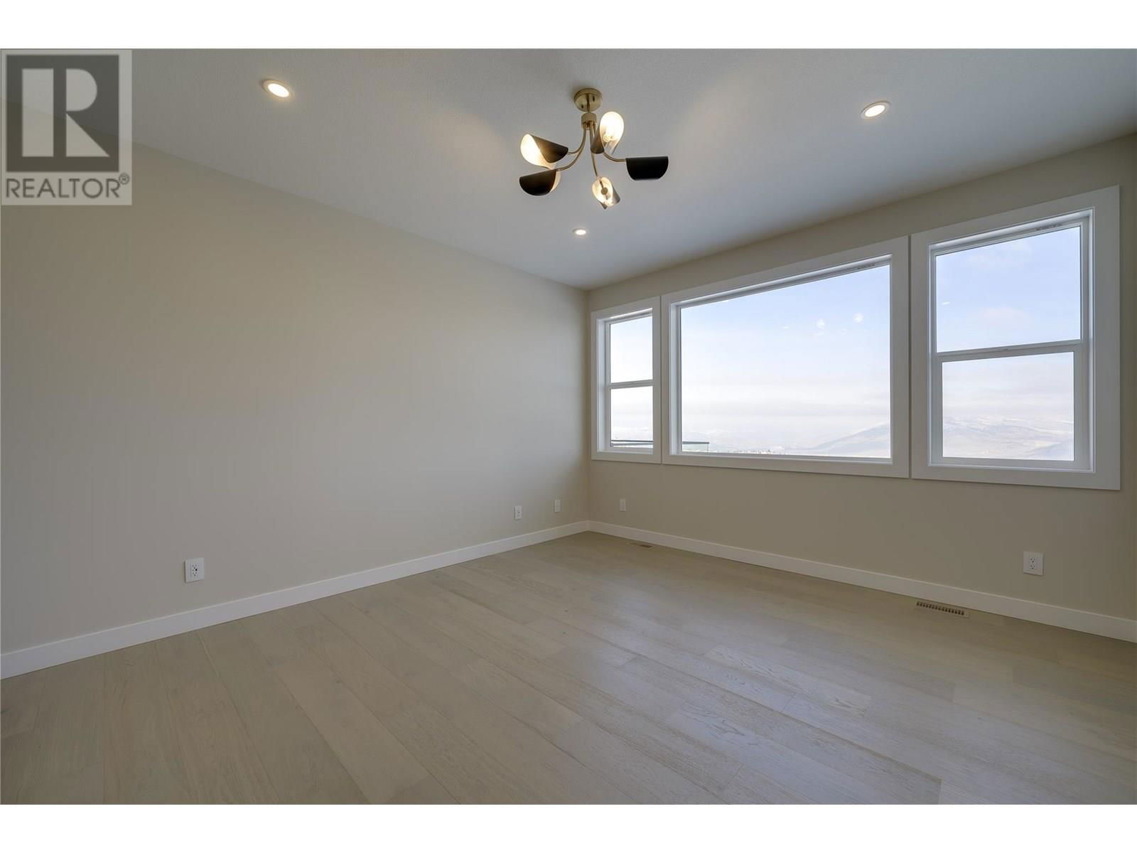 2138 LINFIELD DRIVE Image 18