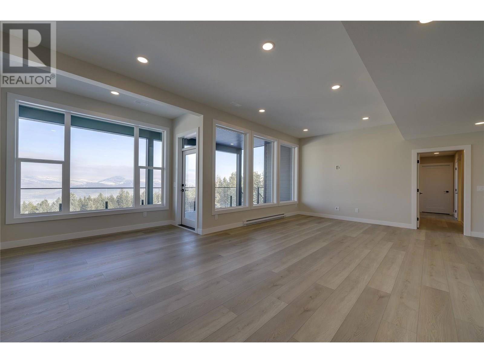 2138 LINFIELD DRIVE Image 25