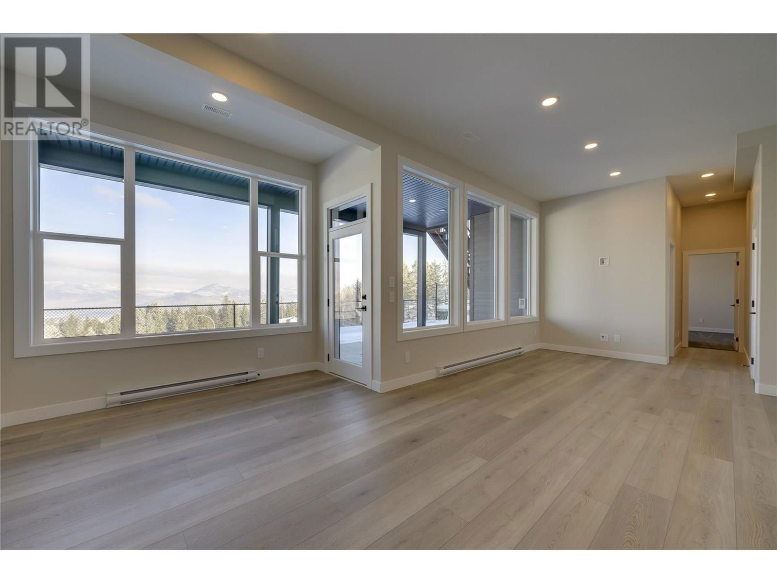 2138 LINFIELD DRIVE Image 37