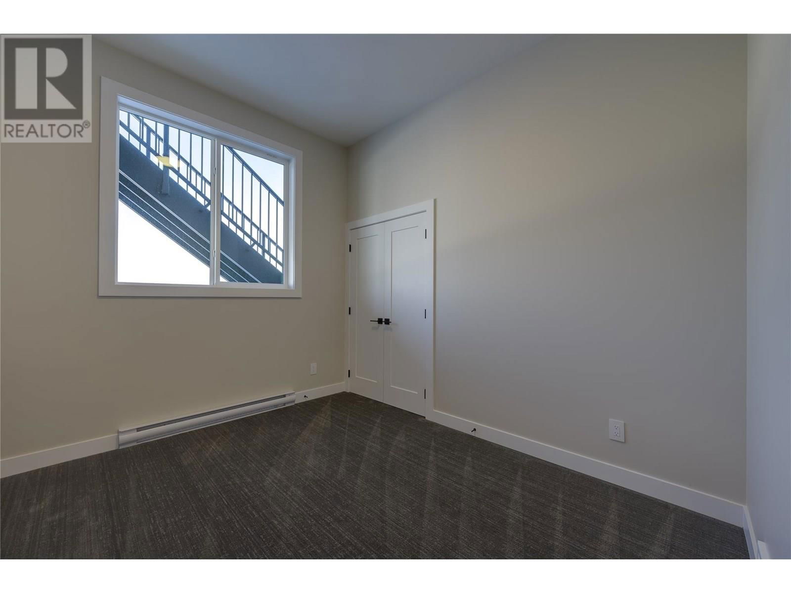 2138 LINFIELD DRIVE Image 40