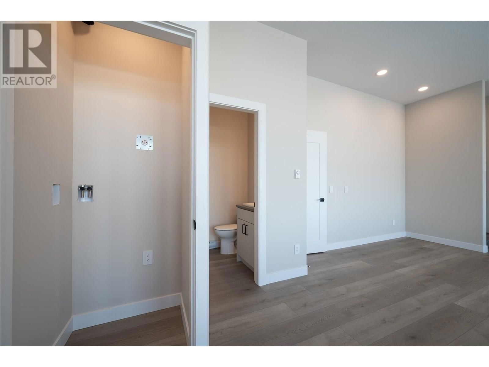 2138 LINFIELD DRIVE Image 42