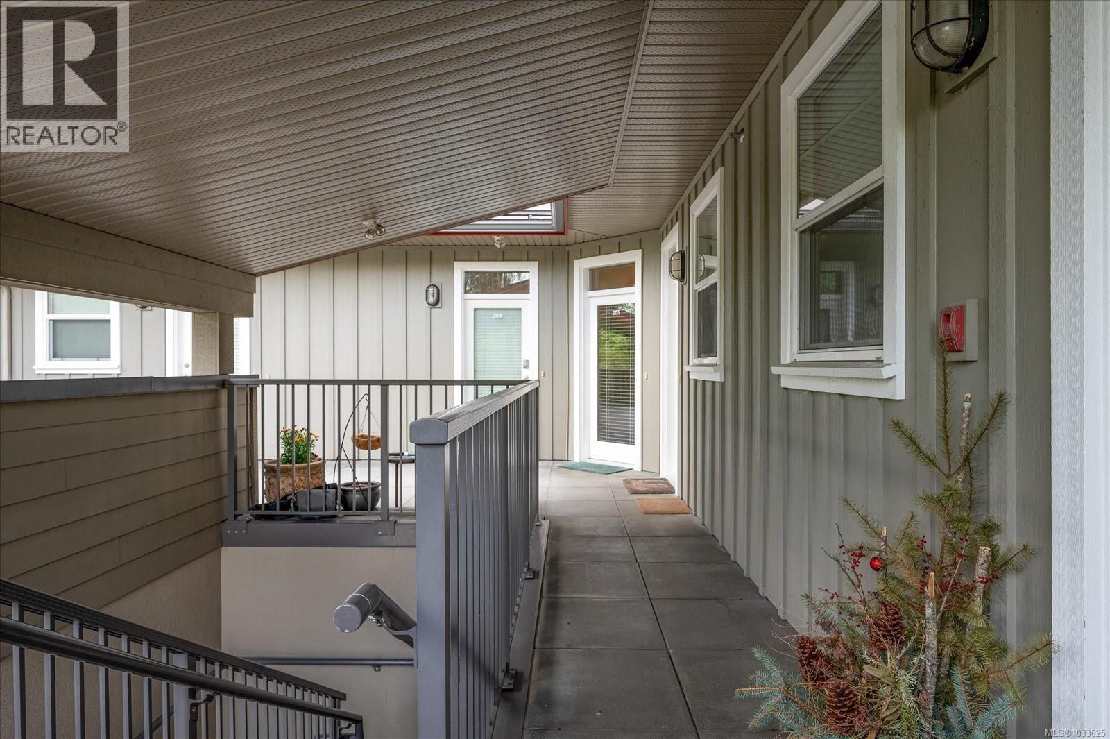 205 5170 Dunster Road property photo