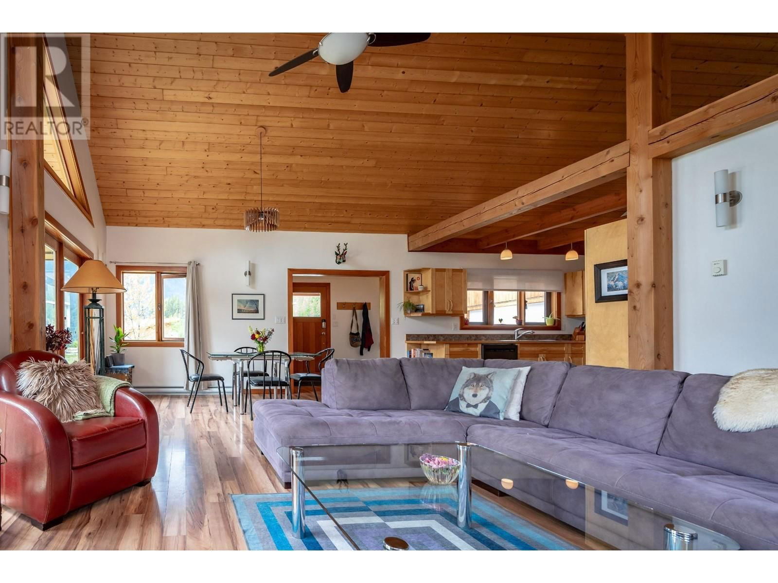 296 FULL MOON ROAD Image 18