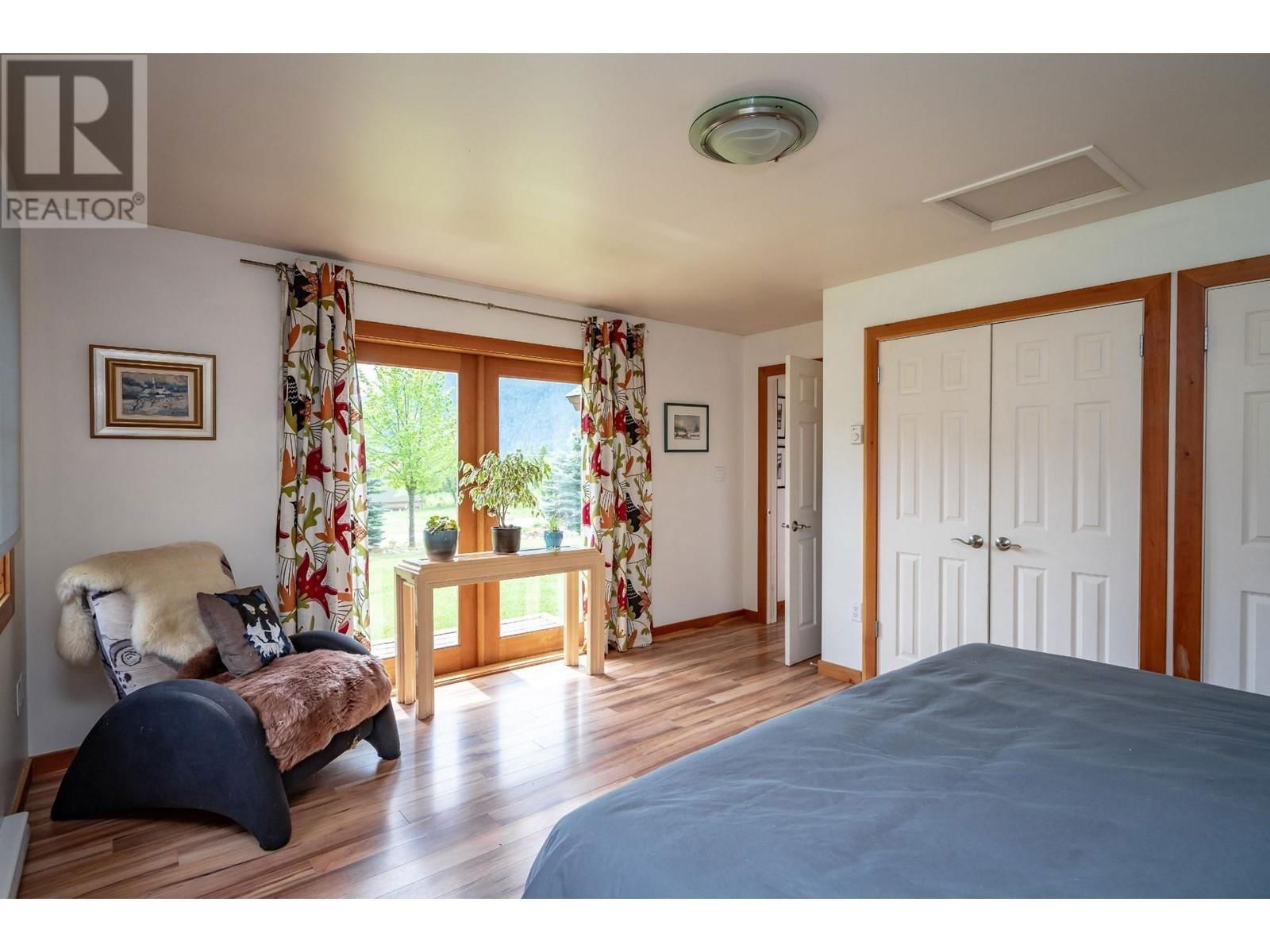 296 FULL MOON ROAD Image 24