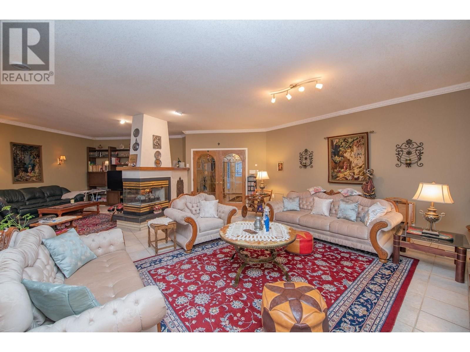 6 9196 TRONSON ROAD Image 15
