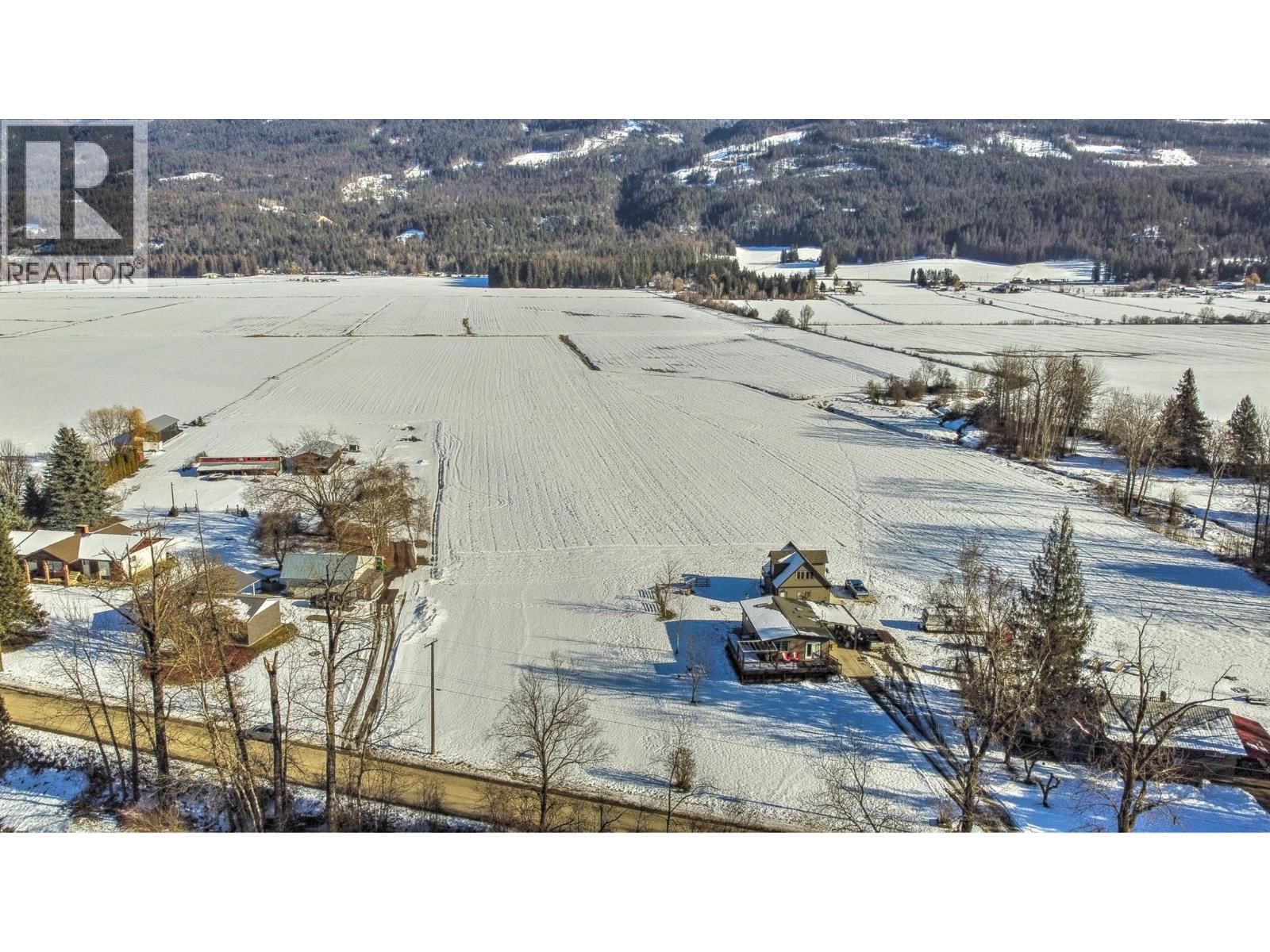 RIVERSIDE ROAD Image 14