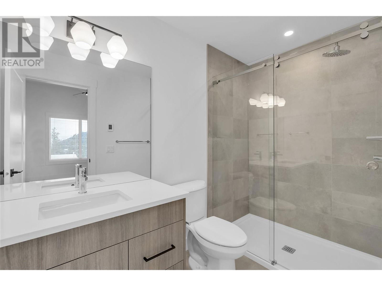 17 - 2835 CANYON CREST DRIVE Image 22