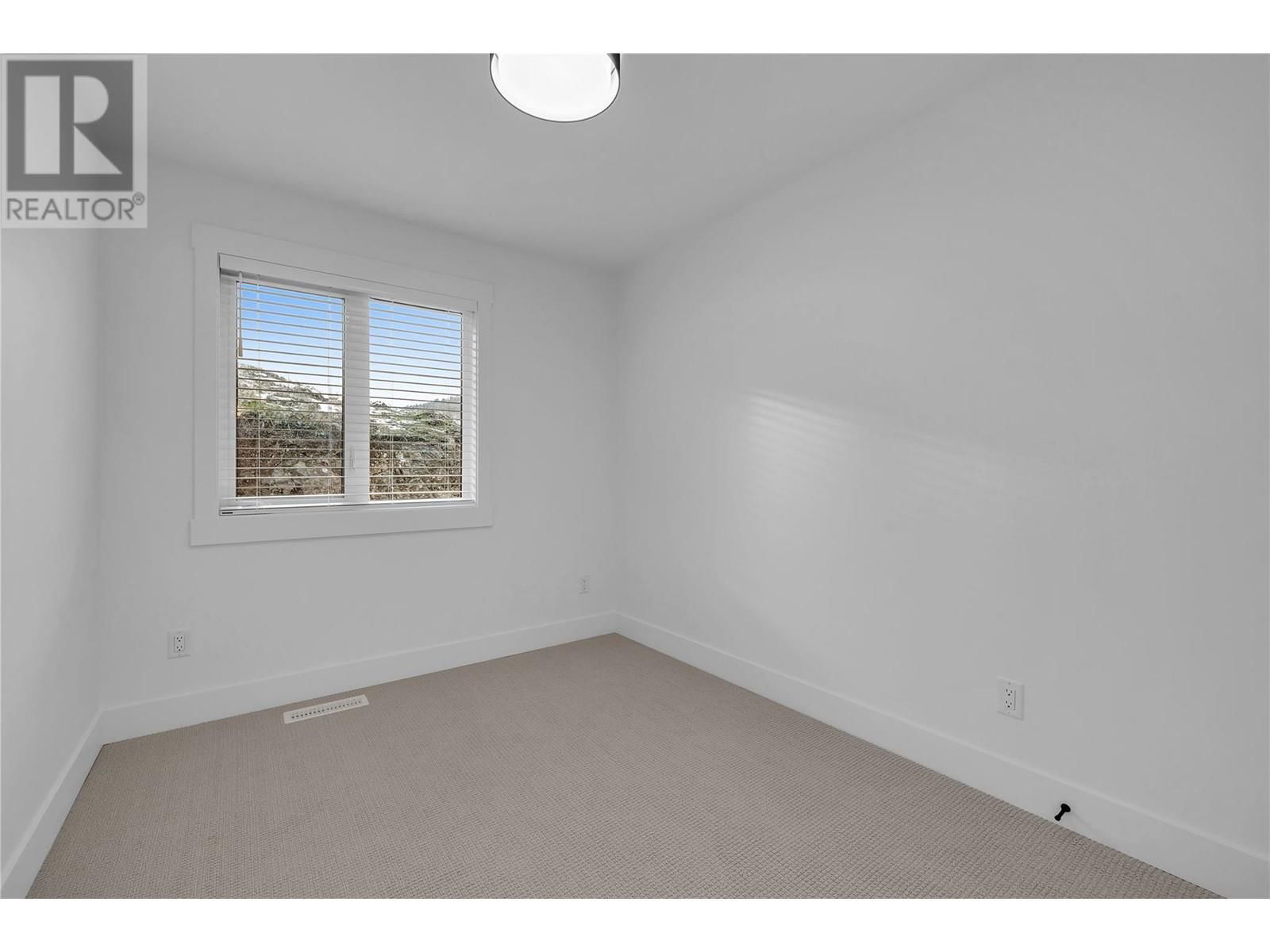 17 - 2835 CANYON CREST DRIVE Image 24