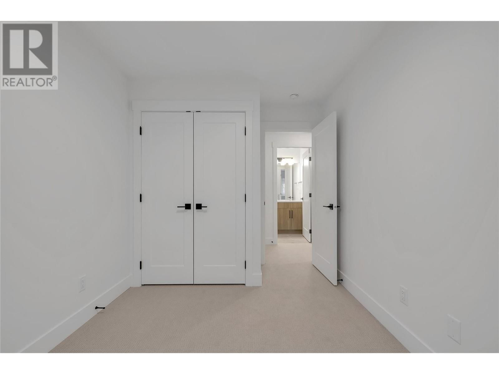 17 - 2835 CANYON CREST DRIVE Image 26