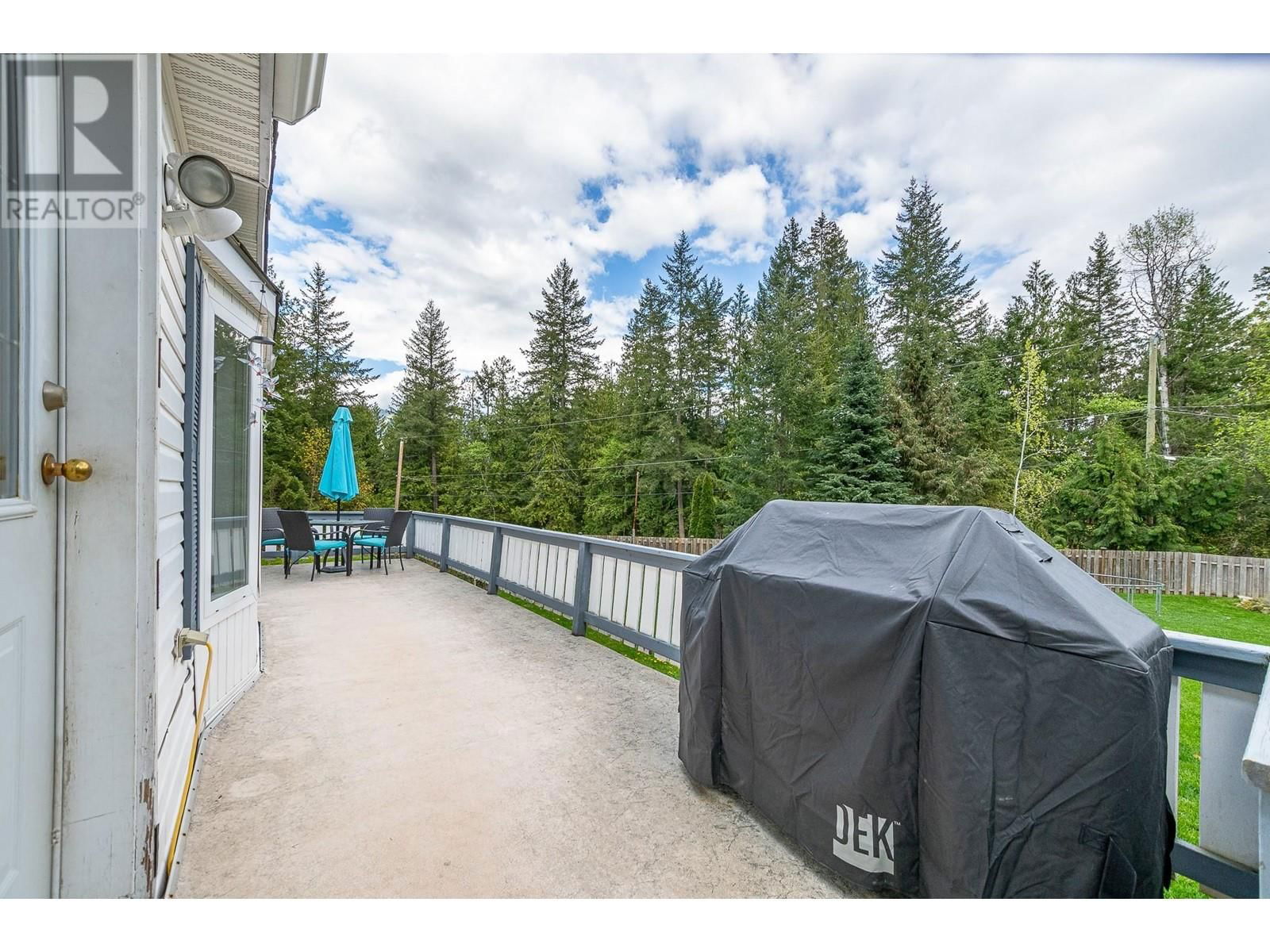 725 ABBINGTON LANE Image 36