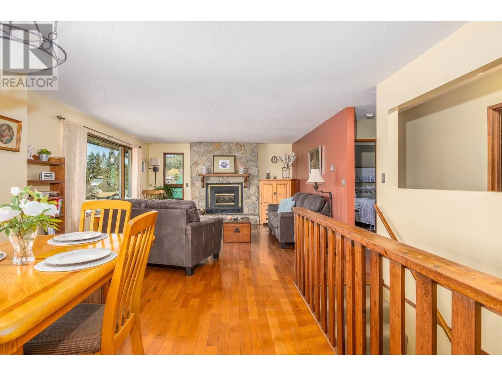 4750 14 STREET NORTHEAST Image 10