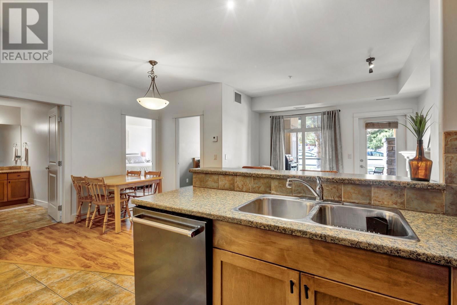 113 - 2551 SHORELINE DRIVE Image 6