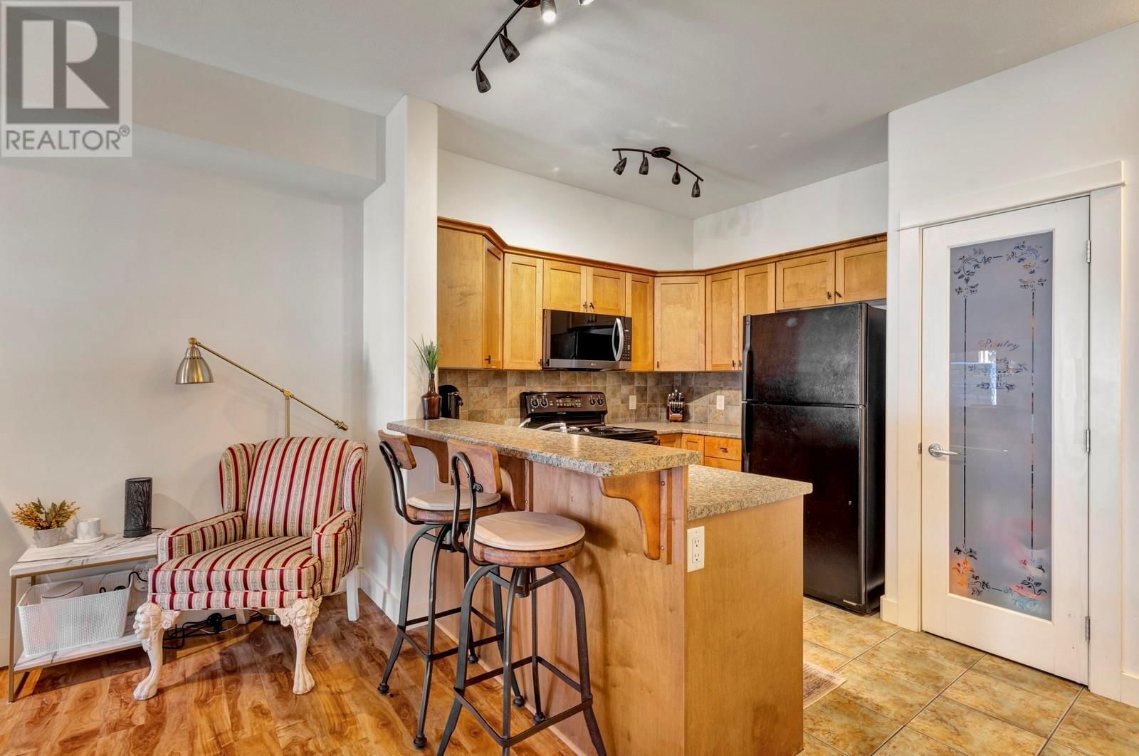 113 - 2551 SHORELINE DRIVE Image 7