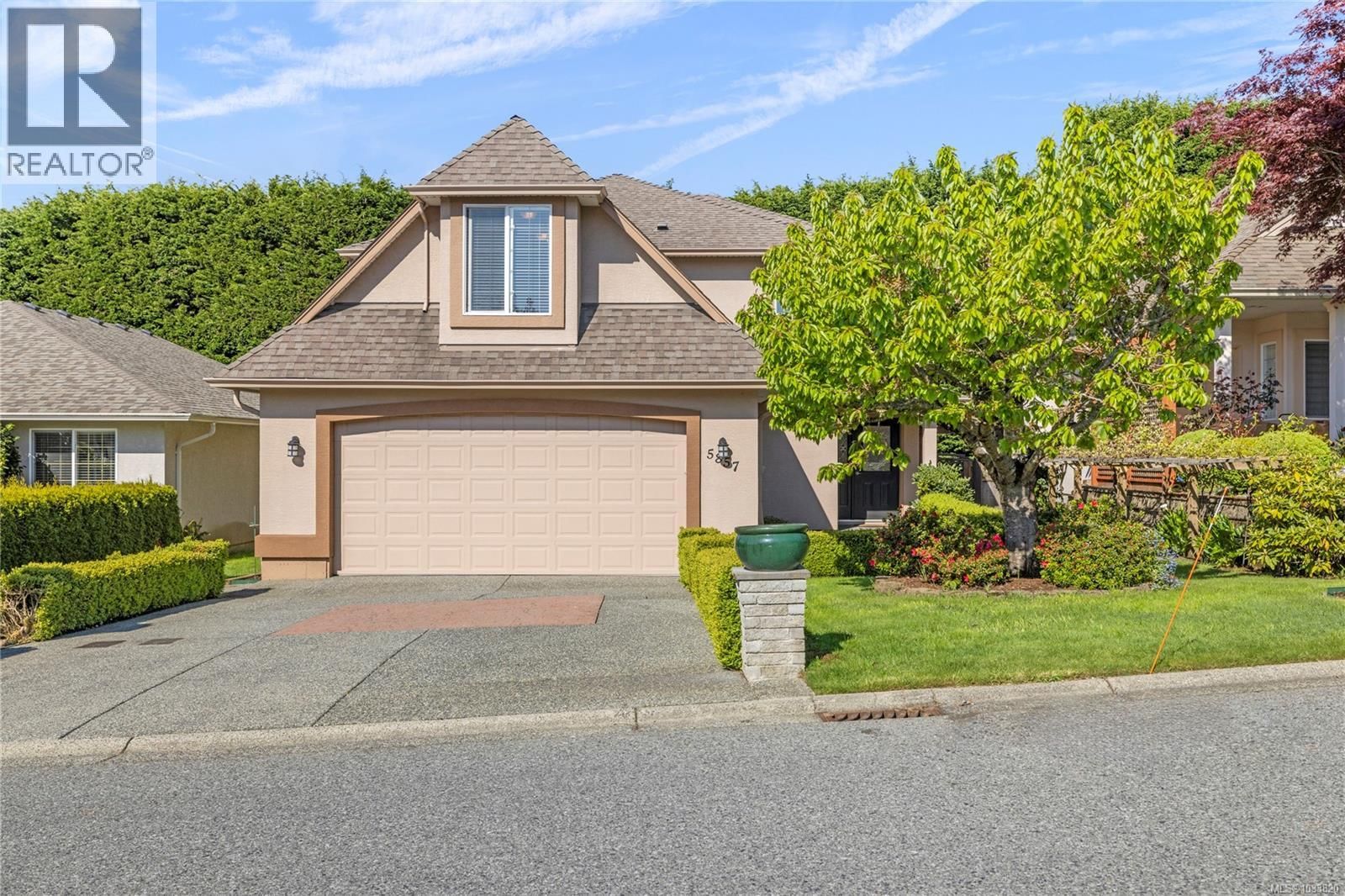 5857 Quarry Crescent property photo